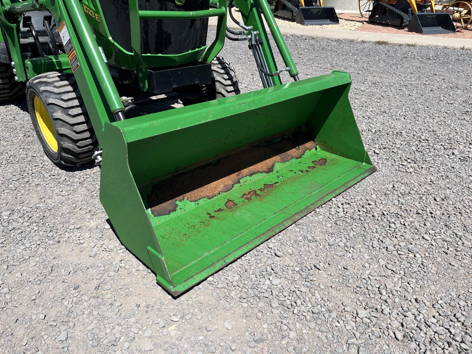 ./imagenes/INVOICE/2019/16954/TRACTOR JOHN DEERE 1023E (6).JPG